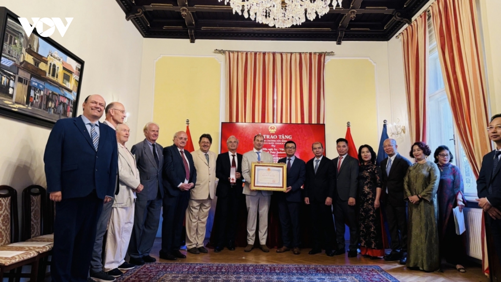 Former Austrian diplomat, Austria-Vietnam Society honoured with Friendship Order