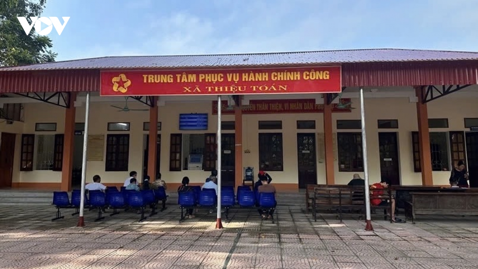 Khởi tố, bắt tạm giam chủ tịch xã vì liên quan đường dây cá độ World Cup