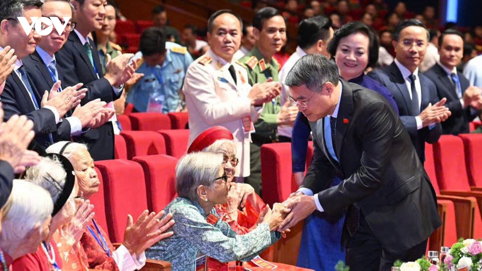 Thủ tướng Lê Minh Hưng dự Hội nghị tri ân người có công với cách mạng toàn quốc