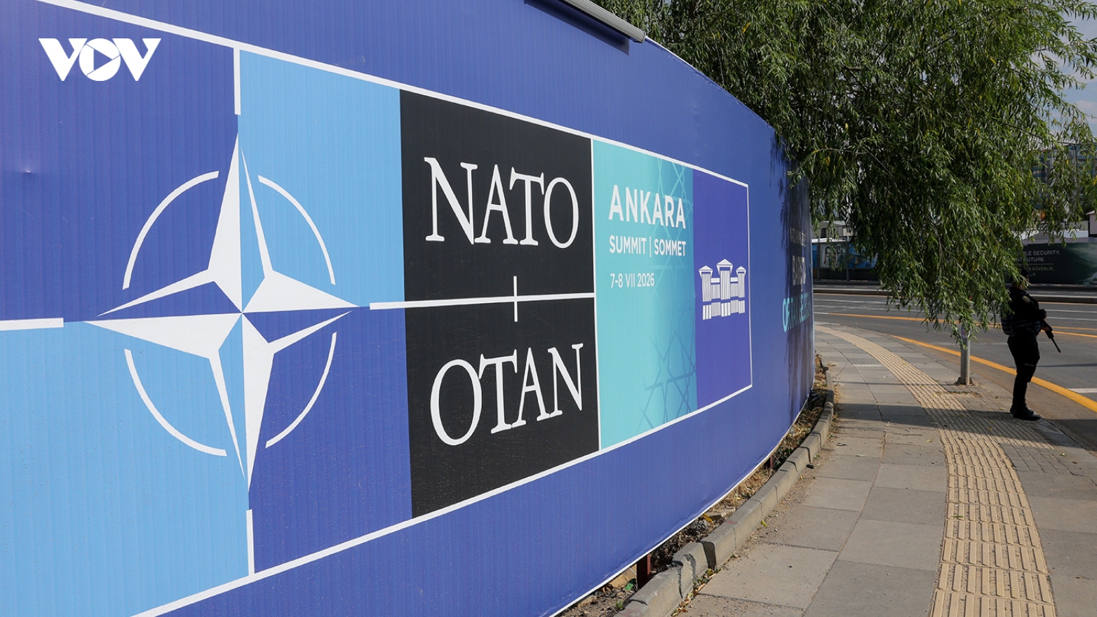 Châu Âu tái vũ trang lớn nhất trong 30 năm: NATO đứng trước ngã rẽ mới