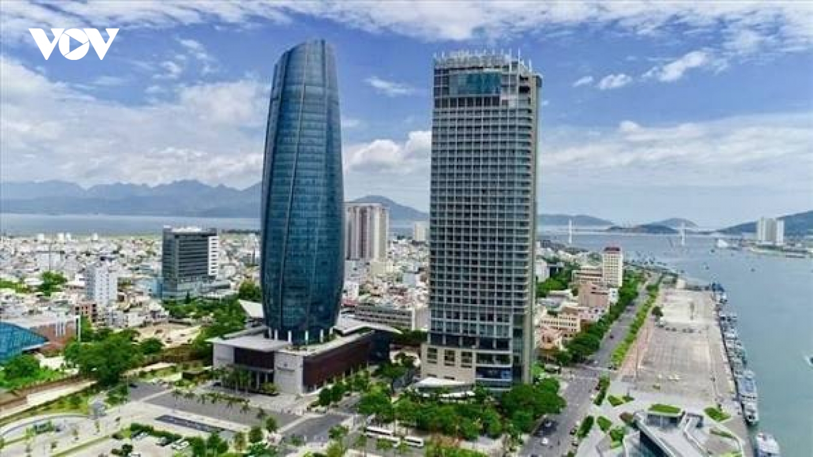 Ban hành Quy chế hoạt động của Trung tâm tài chính quốc tế tại Việt Nam