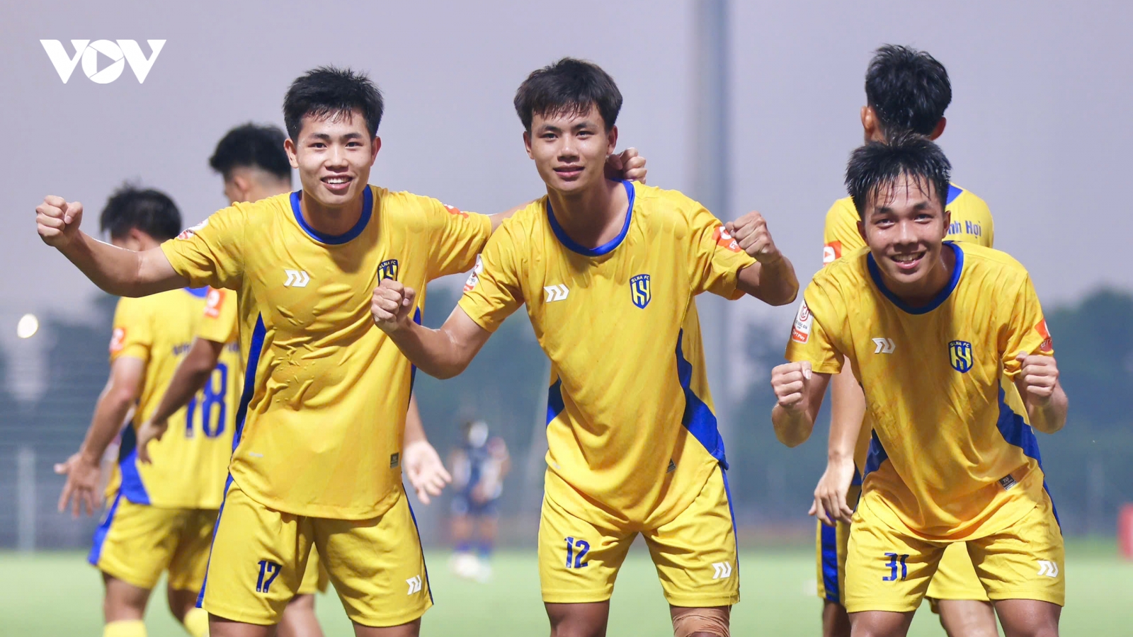 Kết quả bóng đá Việt Nam hôm nay 21/7: HAGL và SLNA vào bán kết