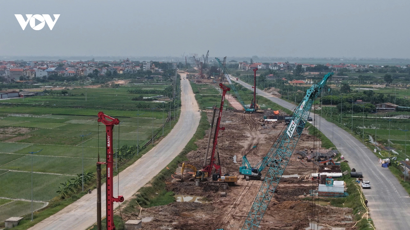 Cận cảnh tuyến Vành đai 4 qua Hà Nội sau gần 3 năm thi công
