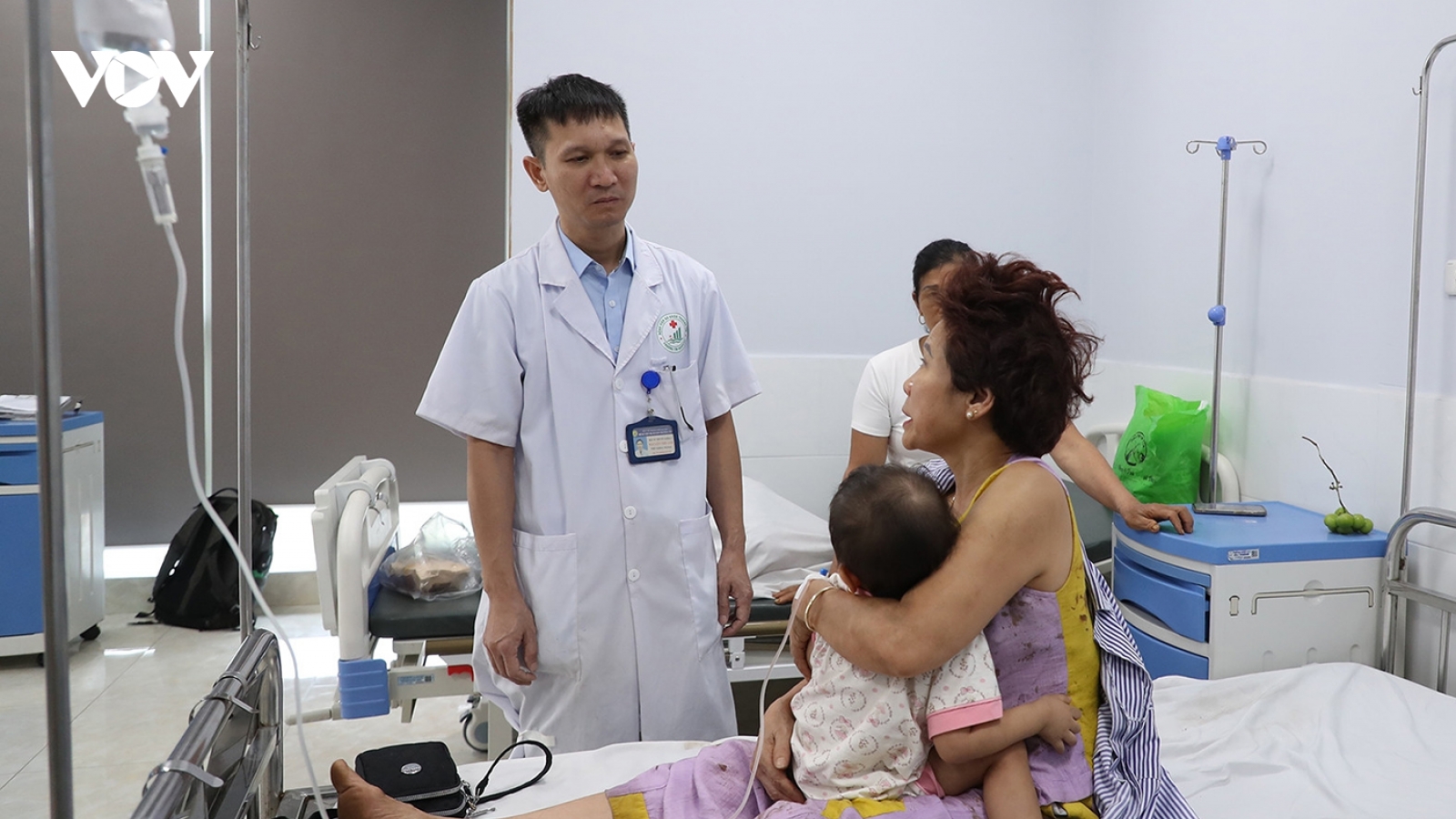Xe khách gặp nạn ở Pháp Vân Cầu Giẽ: "Cả đoàn về sớm để kịp viếng đám tang"