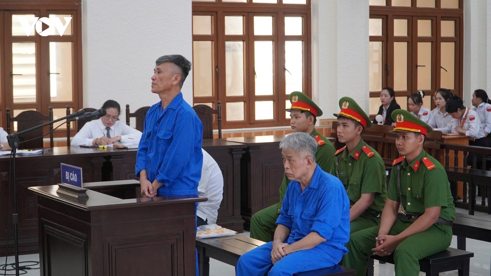 Cựu giám đốc sở lĩnh án 15 năm tù vì nhận hối lộ trong vụ liên quan AIC