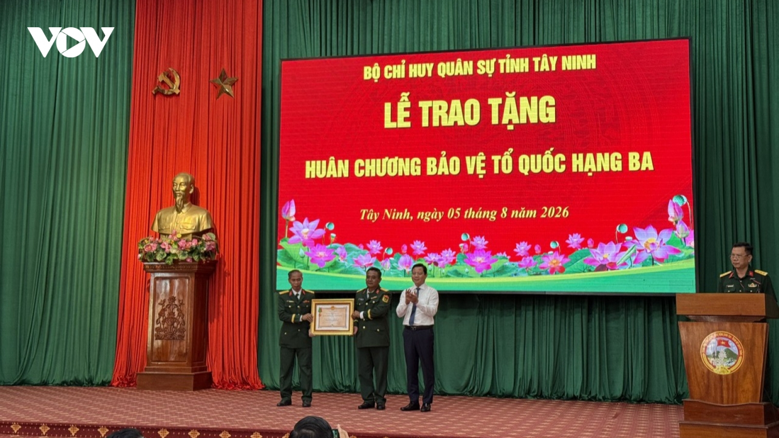 Đội K73 ở Tây Ninh đón Huân chương Bảo vệ Tổ quốc hạng Ba