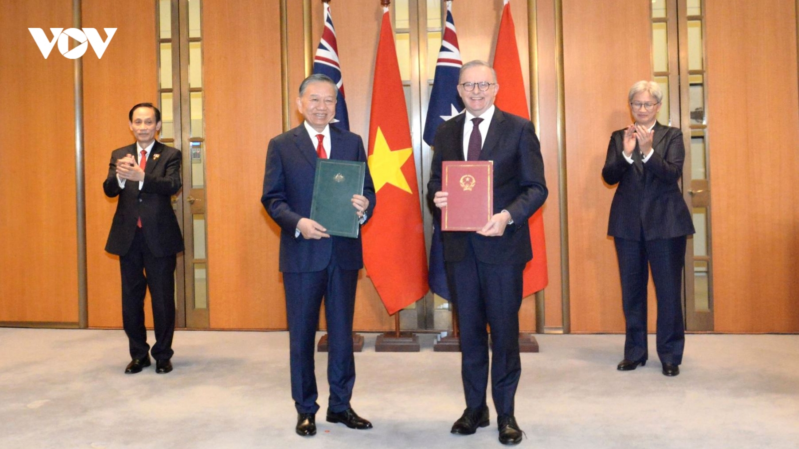 Tổng Bí thư, Chủ tịch nước chứng kiến trao văn kiện hợp tác  Việt Nam - Australia