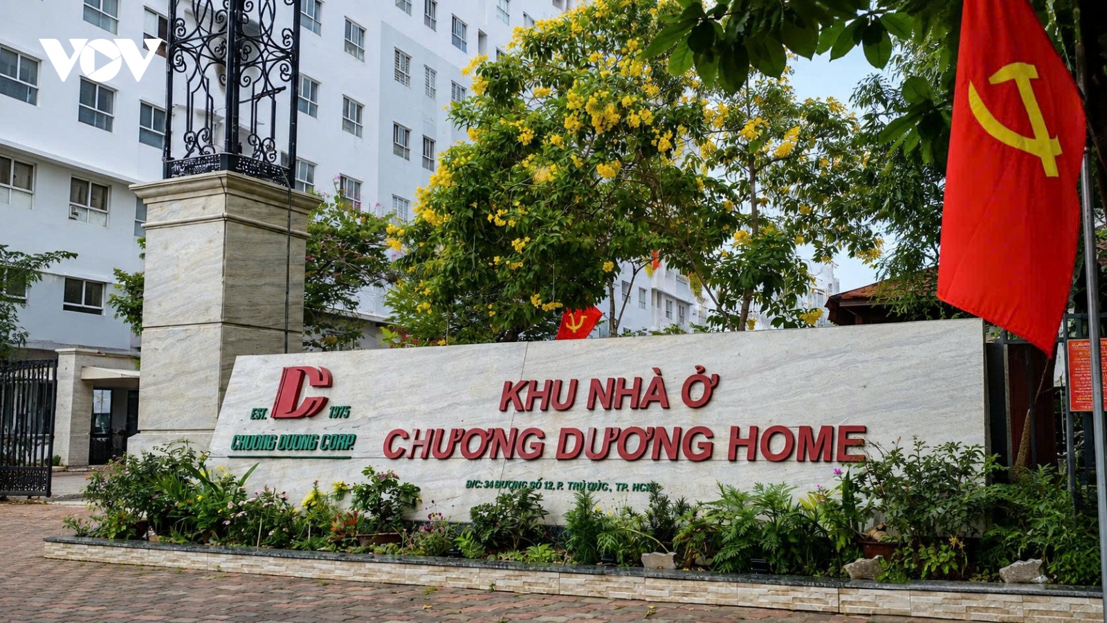 Phí quản lý chung cư: Đắt, rẻ không chỉ ở đơn giá