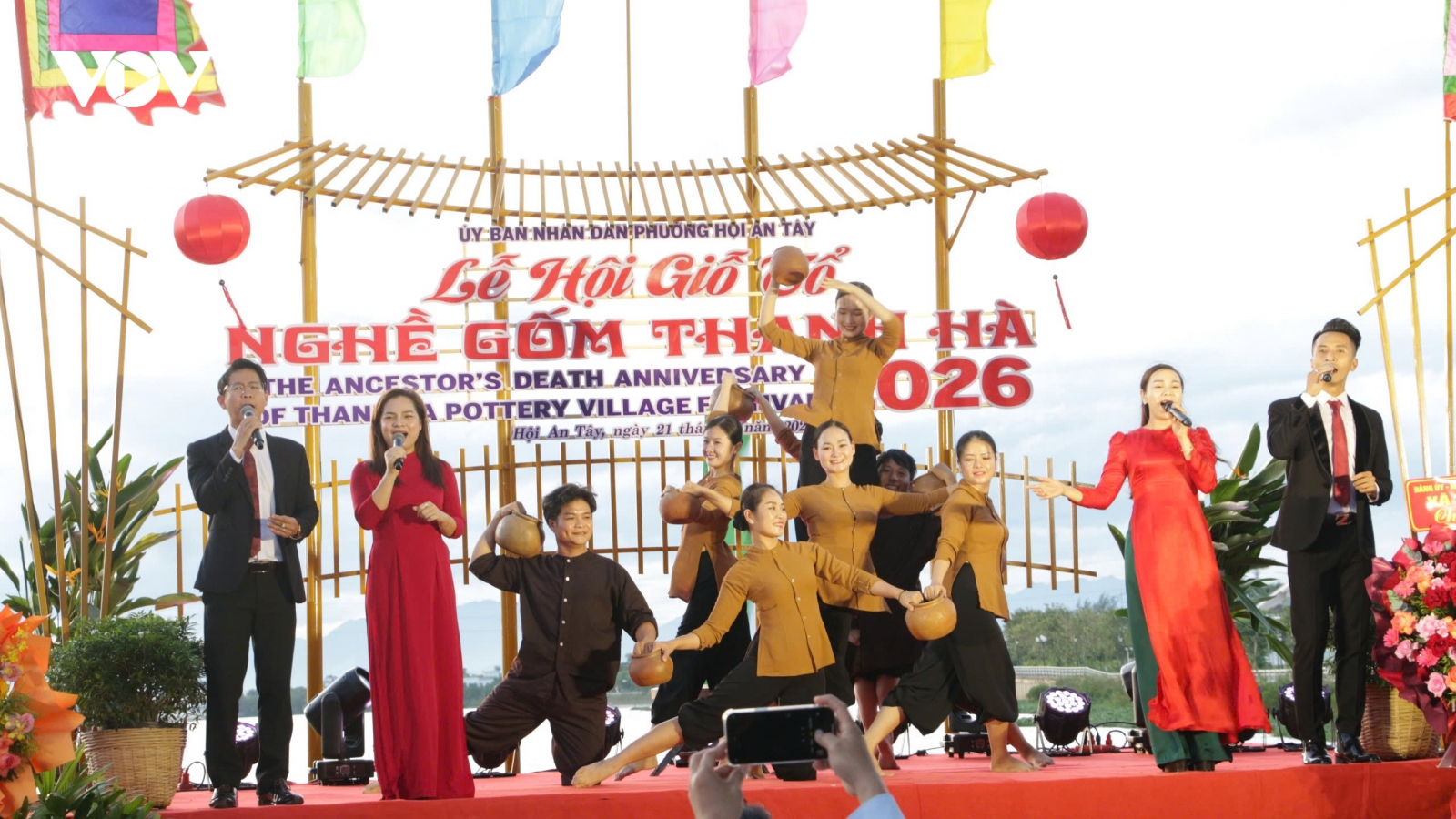 Lễ hội Giỗ tổ nghề gốm Thanh Hà - làng nghề có hơn 500 năm lịch sử