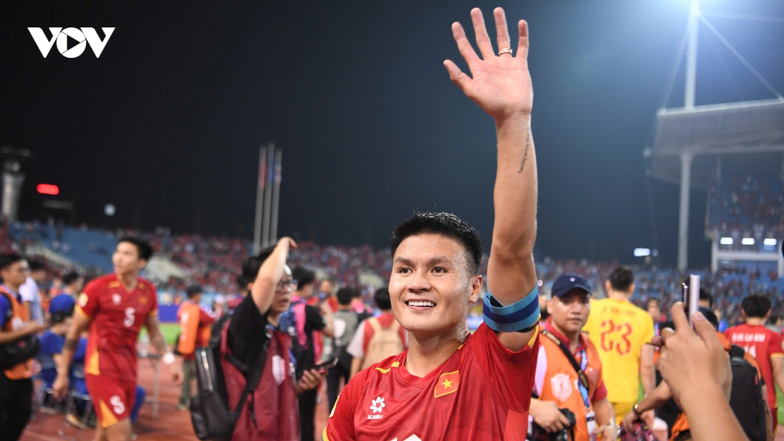 Dàn sao ĐT Việt Nam chia vui cùng người thân sau chức vô địch ASEAN Cup 2026