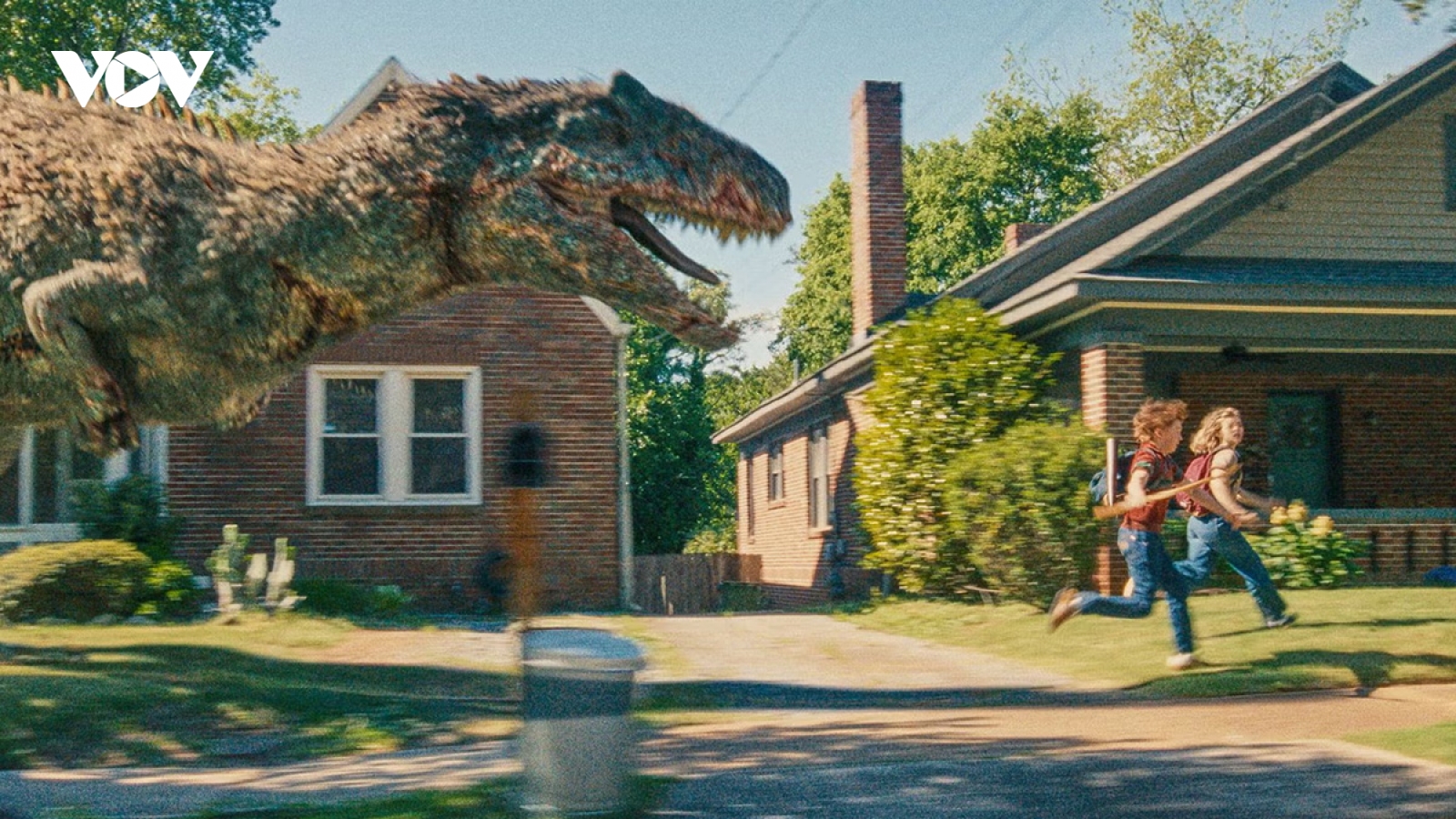 Vì sao The End of Oak Street của Anne Hathaway hay nhất loạt phim Jurassic World?