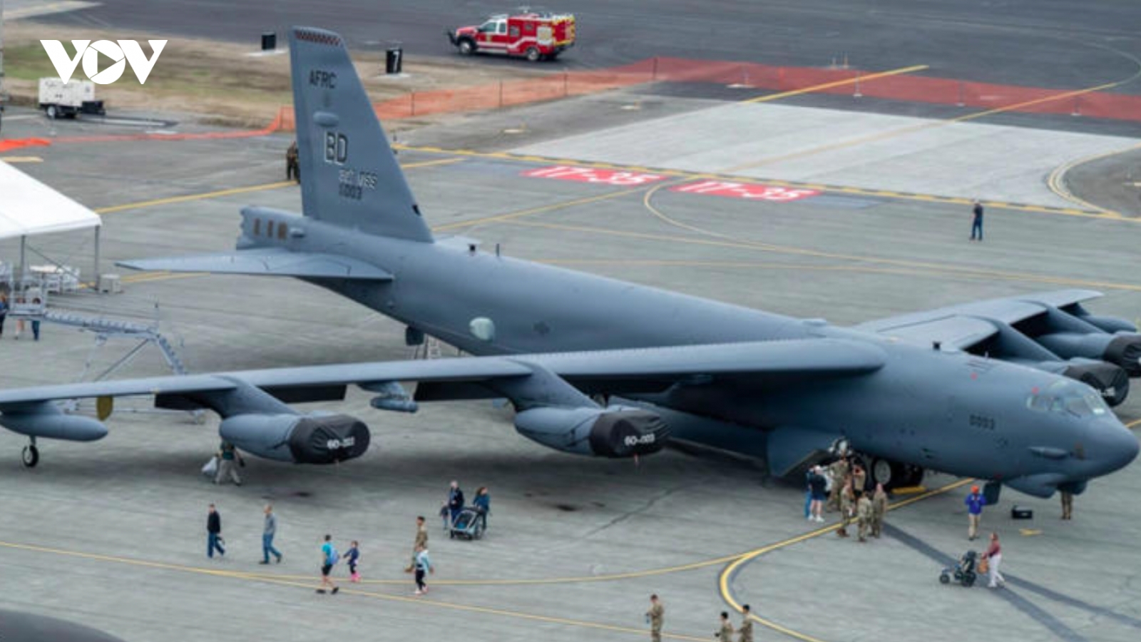 Mỹ mạnh tay “cải lão hoàn đồng” oanh tạc cơ B-52 gần 70 tuổi
