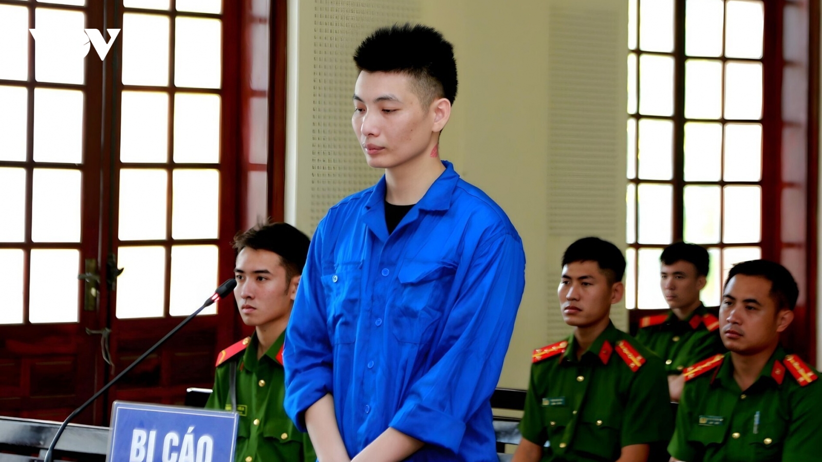 Nóng 24h ngày 14/8: Kẻ dùng dao tấn công nhân viên y tế nhận án 15 năm tù