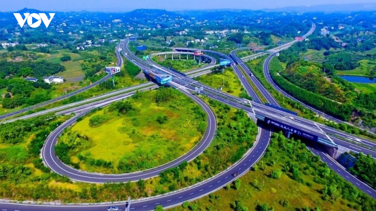 Du lịch tự lái xe tại Trung Quốc được đầu tư quy mô lớn