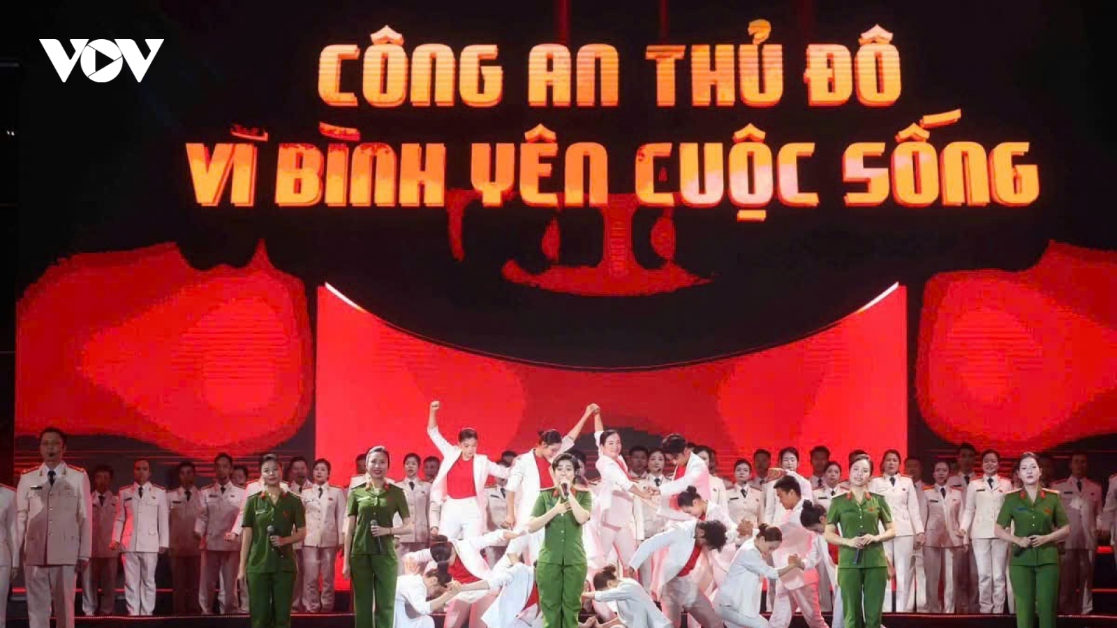 Chương trình nghệ thuật chính luận “81 mùa bình yên"