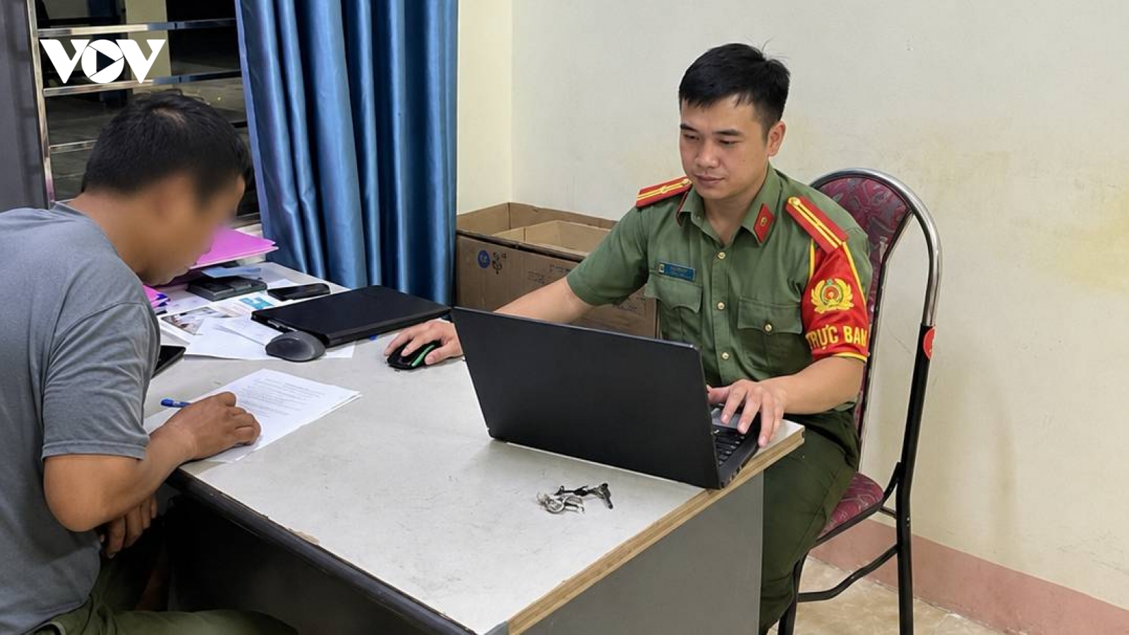 Đăng tải thông tin bịa đặt về mưa lũ để câu view, bị phạt 12,5 triệu đồng