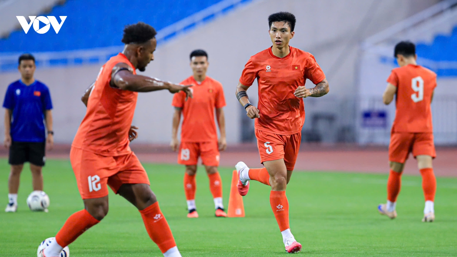 ĐT Việt Nam chuẩn bị sẵn sàng cho màn tái đấu ĐT Thái Lan ở chung kết ASEAN Cup