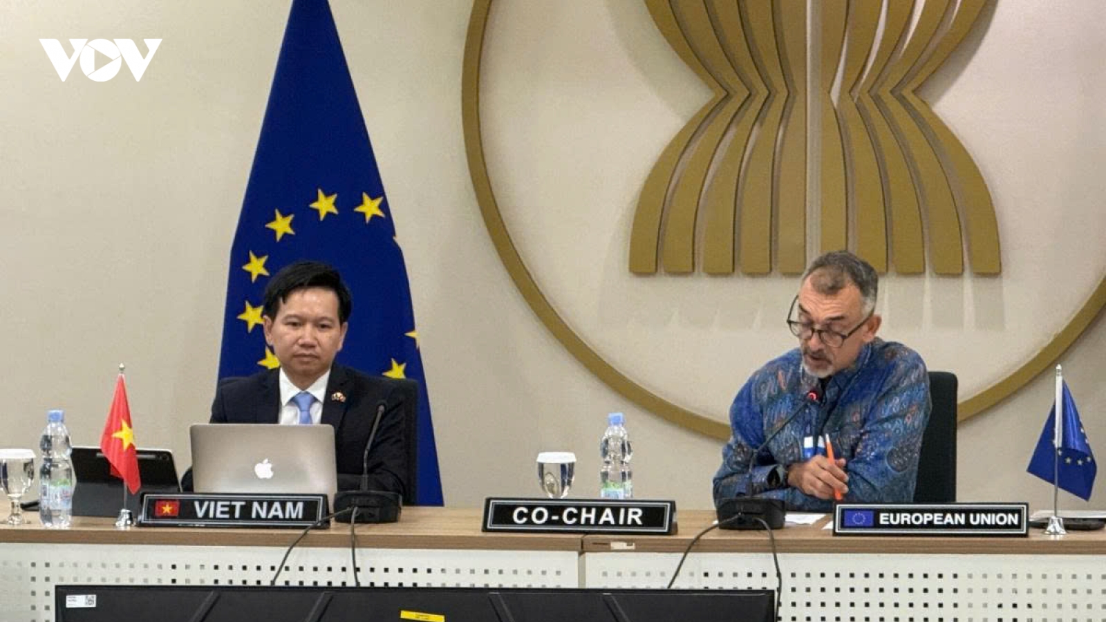 Khuôn khổ liên kết kinh tế ASEAN-Cơ hội cho Việt Nam