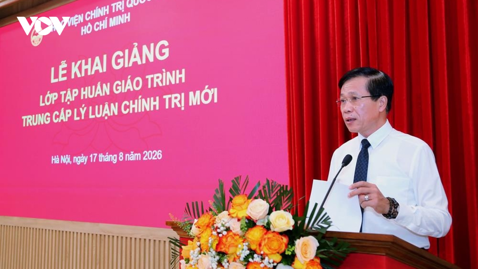 Đổi mới đào tạo lý luận chính trị để cán bộ sát thực tiễn, vững năng lực