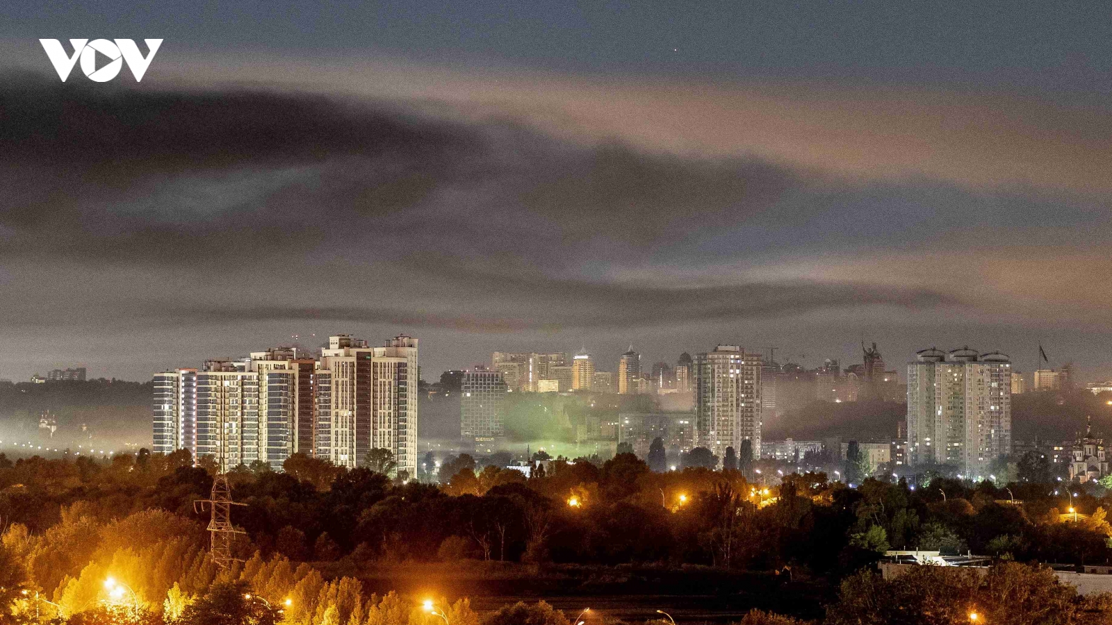 Nga dội tên lửa vào Kiev, Ukraine bắn phá Cộng hòa Nhân dân Donetsk