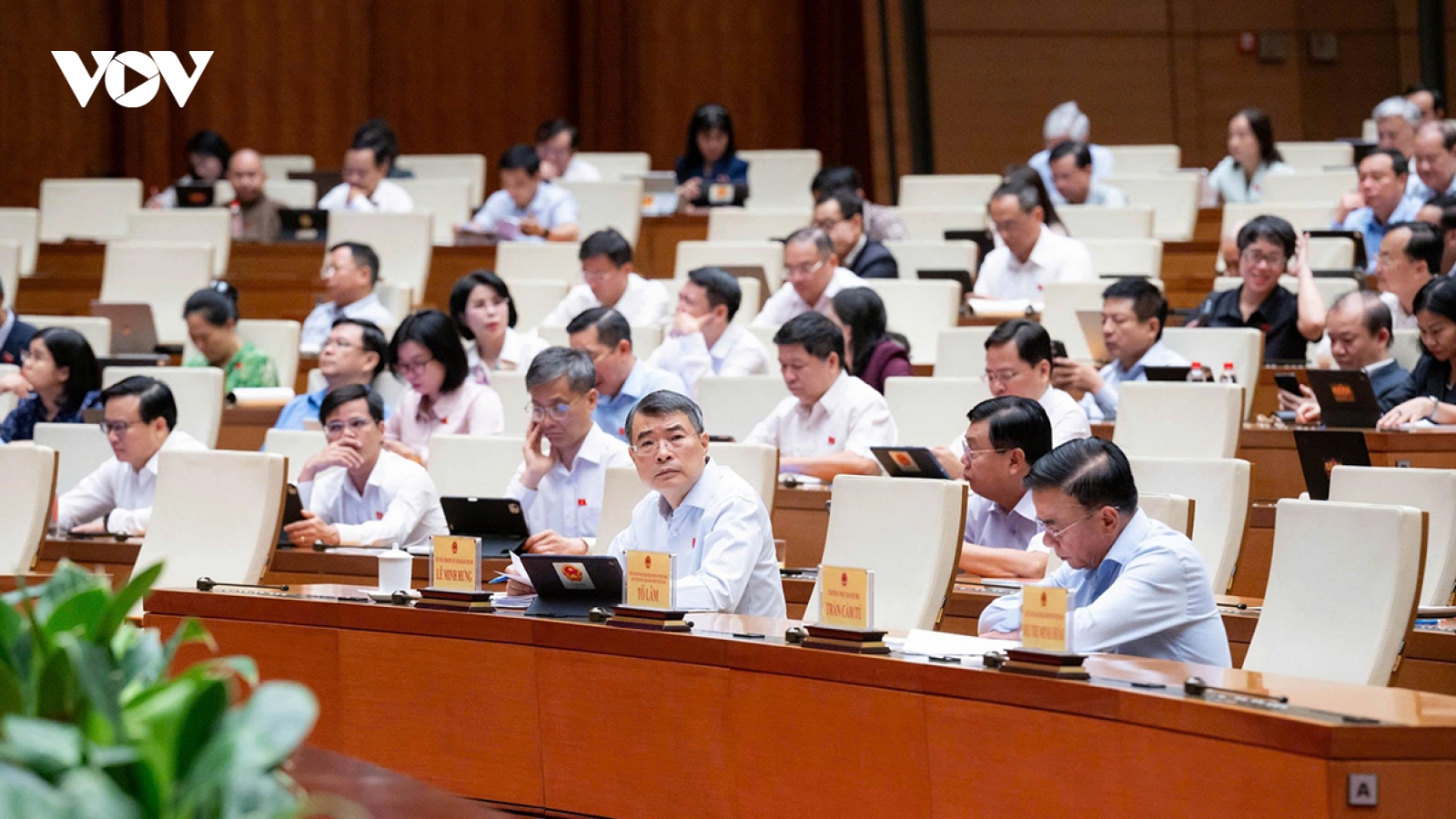 Lawmakers call for wider room for urban development