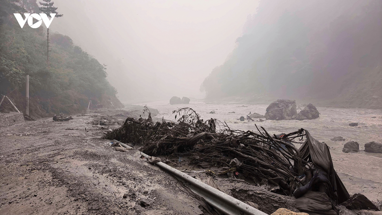 Lũ quét ở biên giới Nepal - Trung Quốc: Chưa ghi nhận có người Việt bị ảnh hưởng