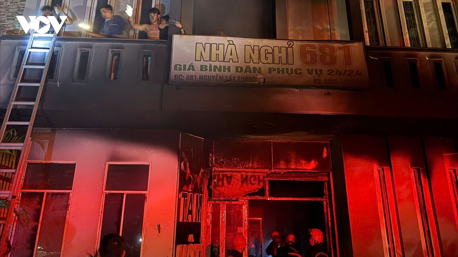 Đà Nẵng: Kịp thời cứu 28 người mắc kẹt trong vụ cháy nhà nghỉ