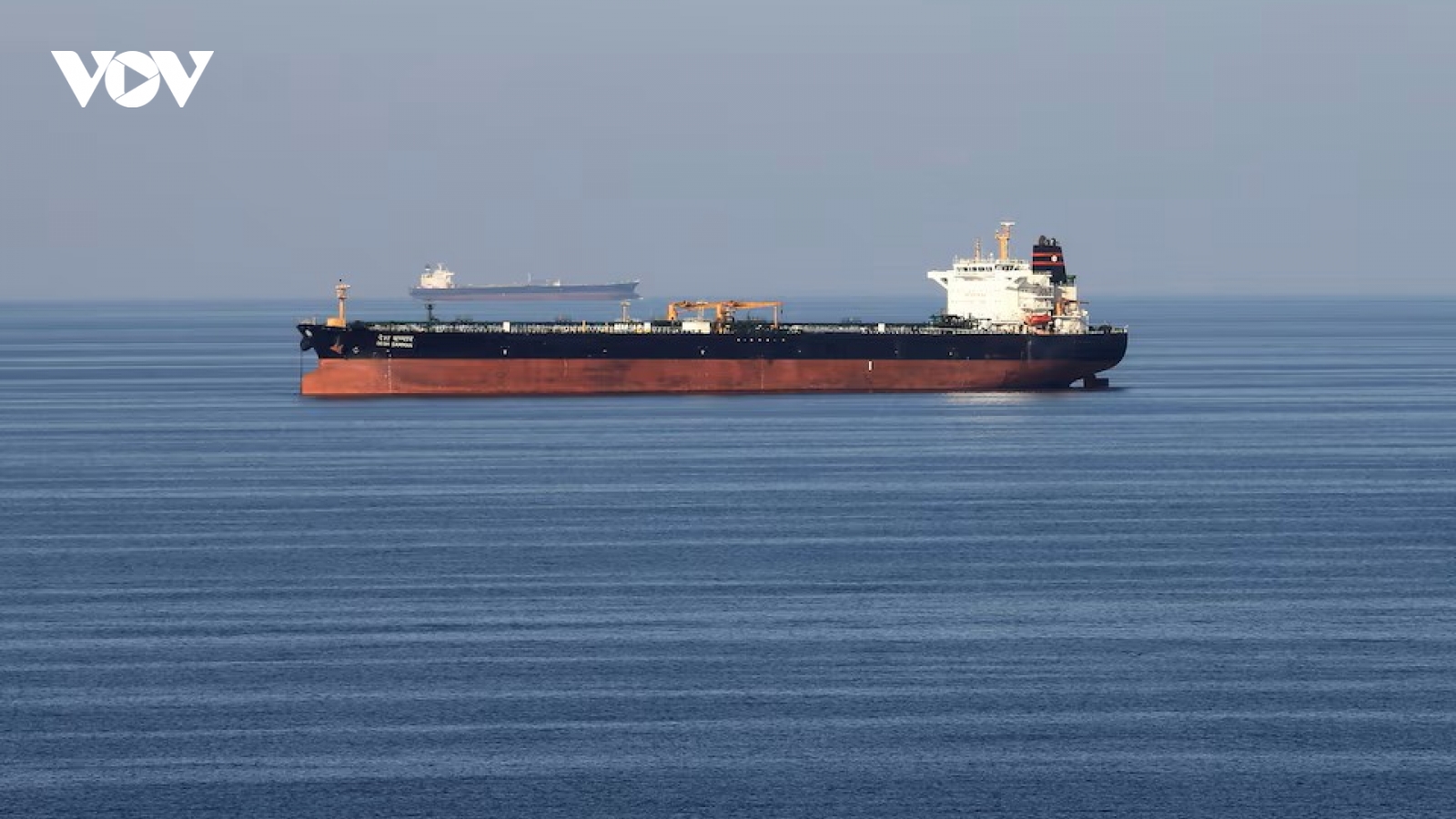 Giá xăng dầu hôm nay 27/8: Giá dầu giảm, kỳ vọng Hormuz hạ nhiệt
