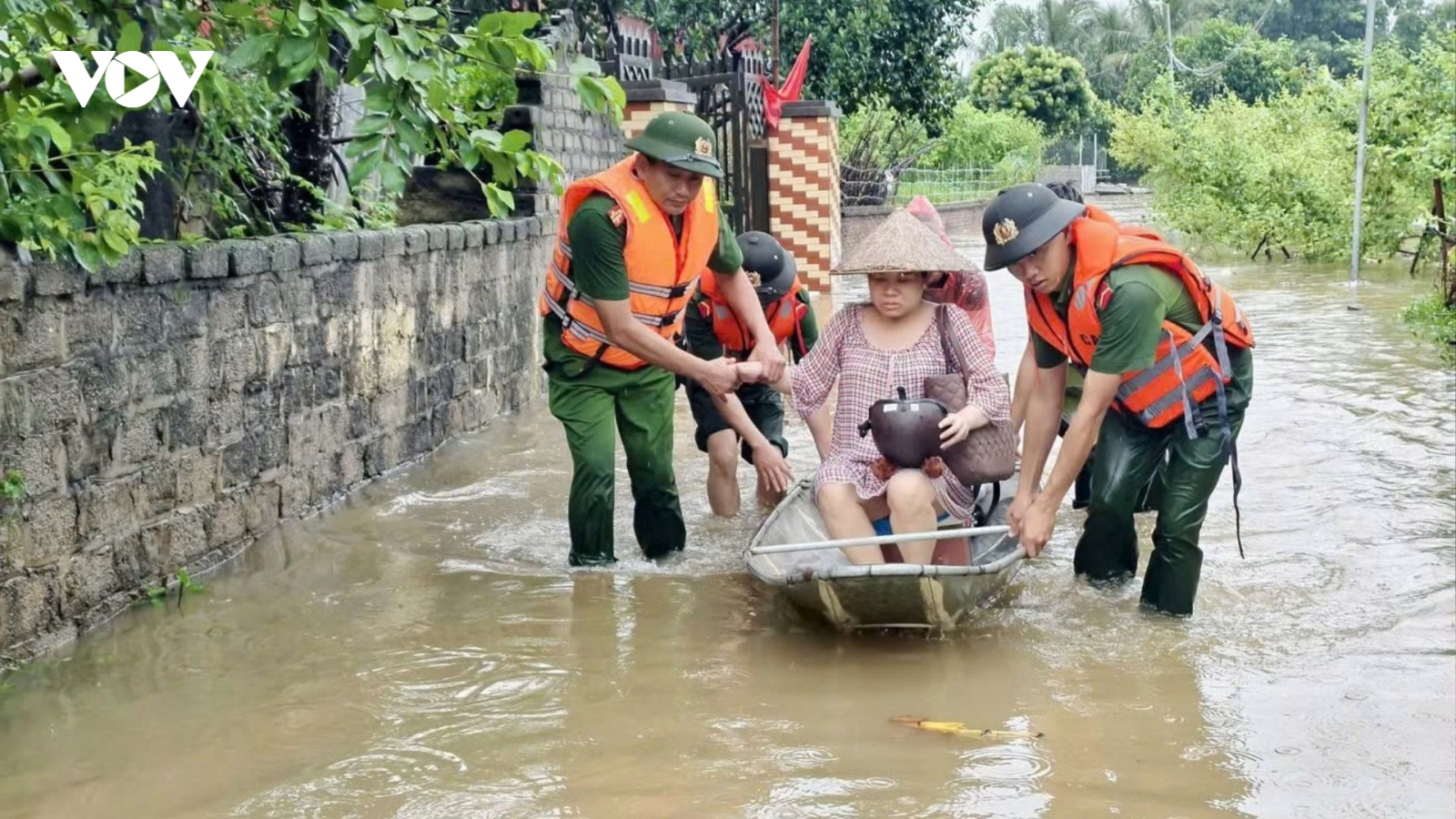 Lũ sông Lục Nam, sông Thương vượt báo động 3, nhiều nơi nguy cơ ngập lụt