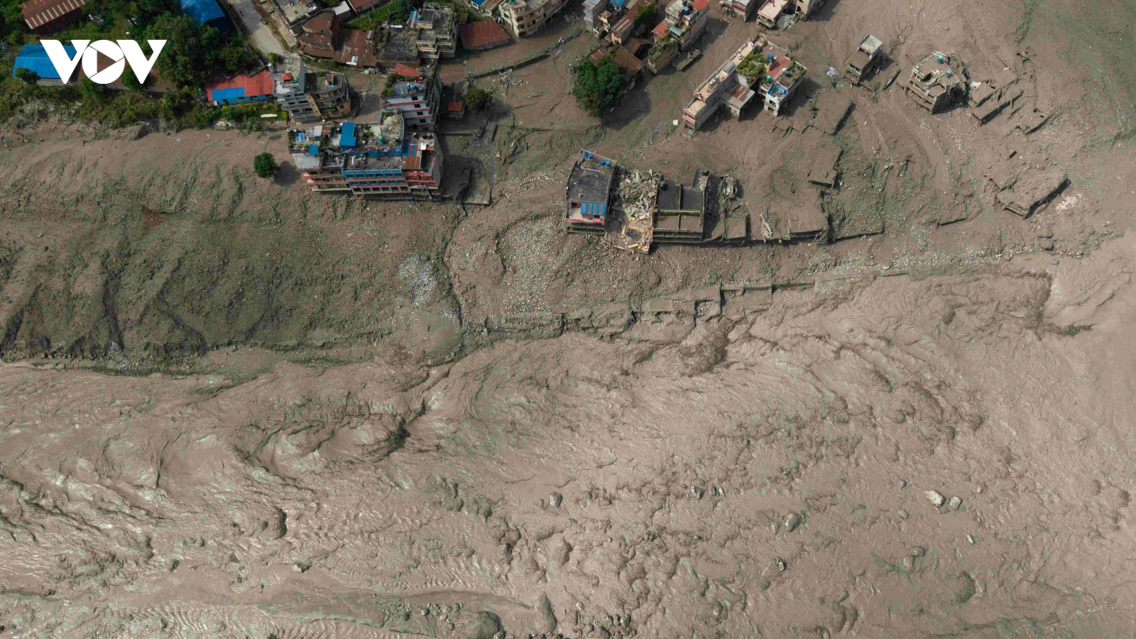 Cảnh tượng kinh hoàng tại Nepal sau trận lũ quét trên dãy Himalaya
