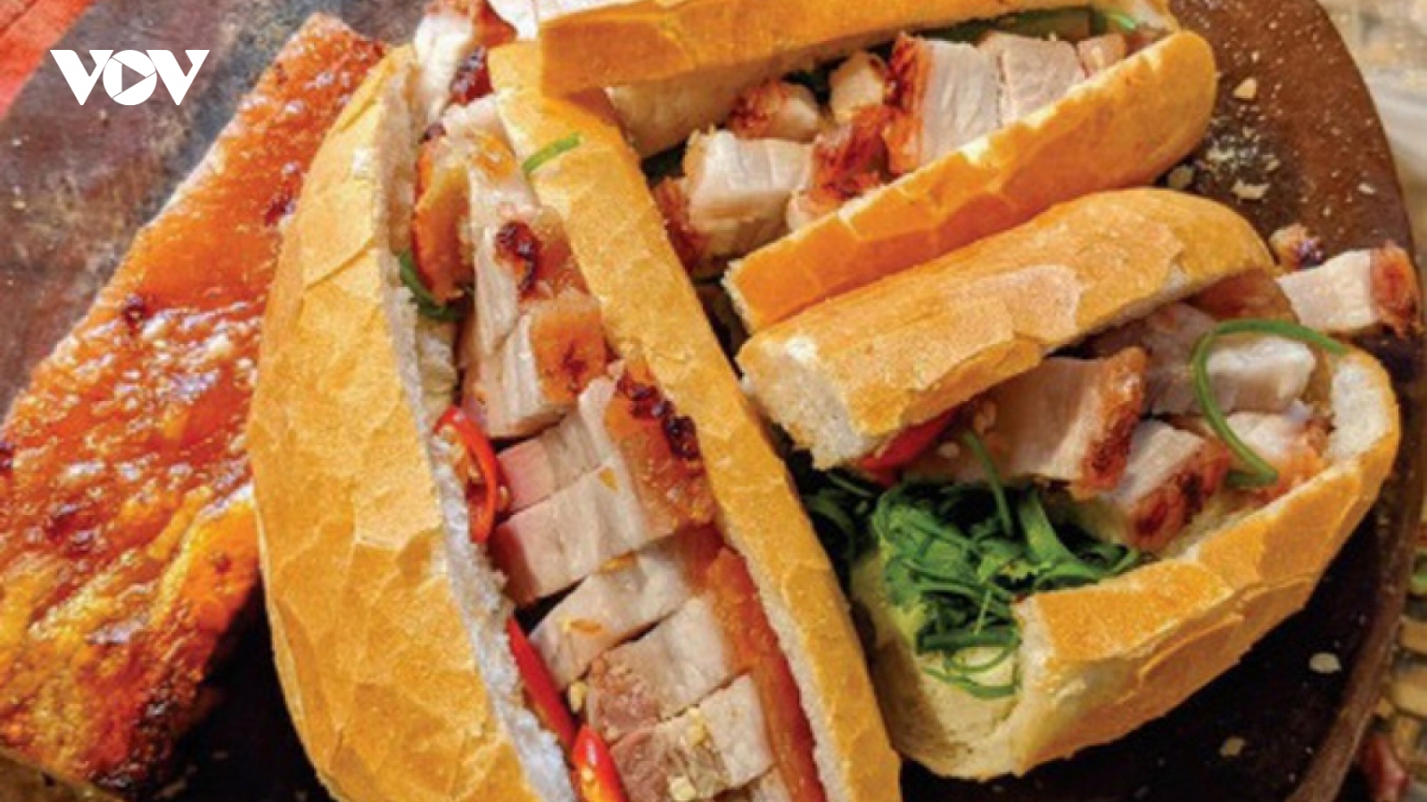 Ngộ độc bánh mì: Vì sao món ăn quen thuộc vẫn tiềm ẩn rủi ro?
