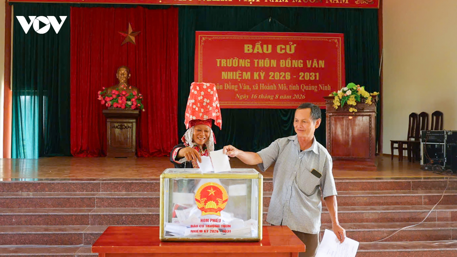 Người dân Quảng Ninh đồng loạt đi bầu 624 trưởng thôn, bản, khu phố