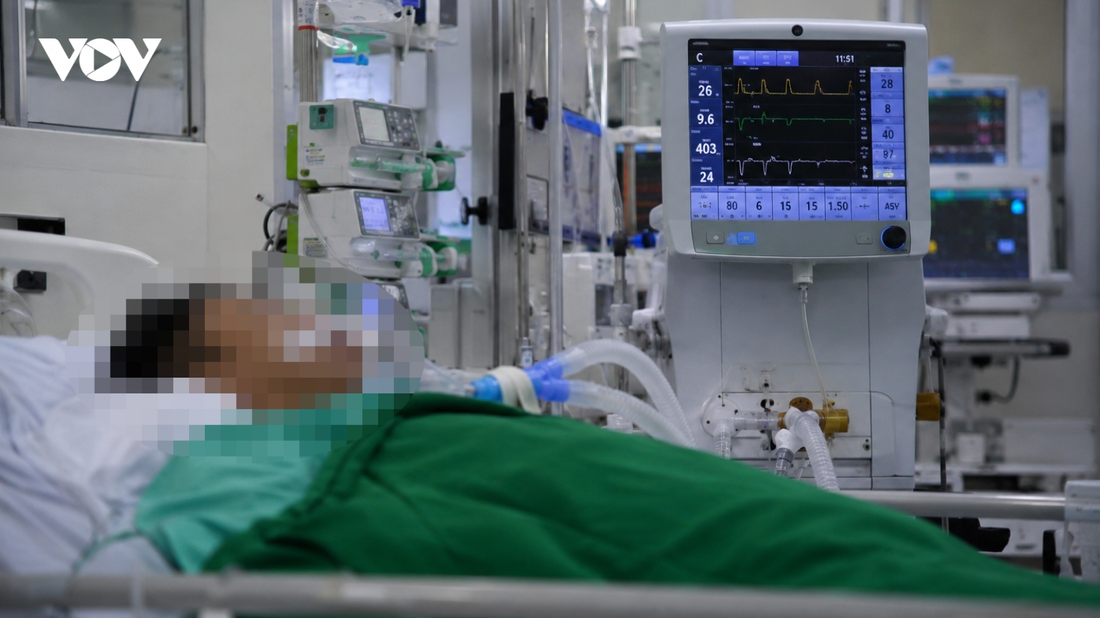 Thanh niên 28 tuổi phù não nguy kịch vì tự mua thuốc Nam trên mạng để uống