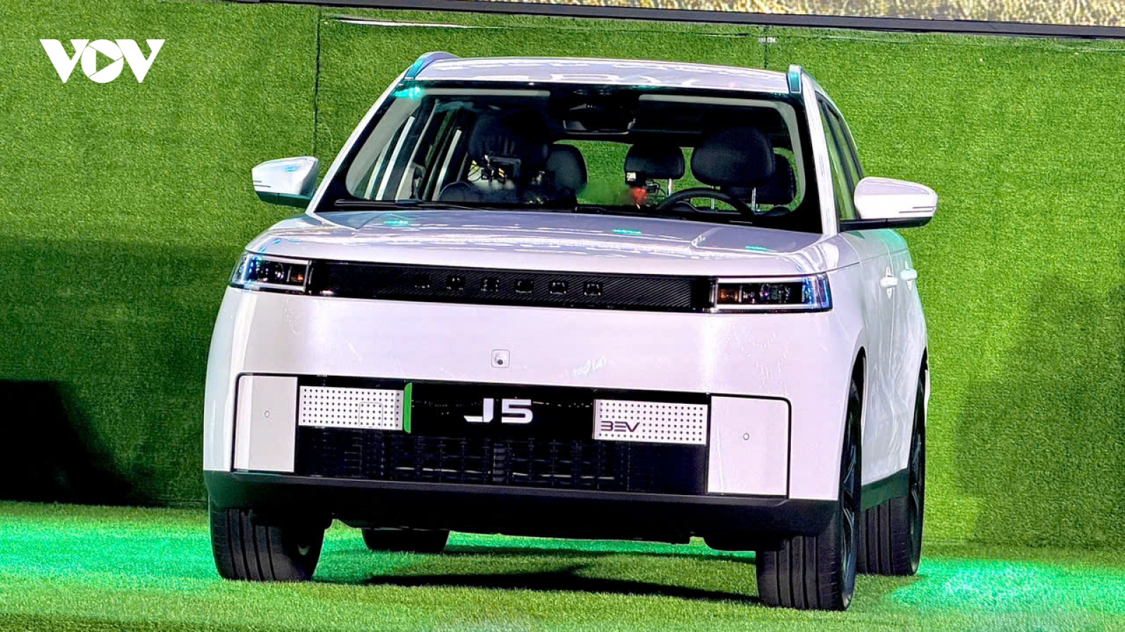 Jaecoo J5 ra mắt tại Việt Nam với giá ưu đãi chỉ từ 499 triệu đồng