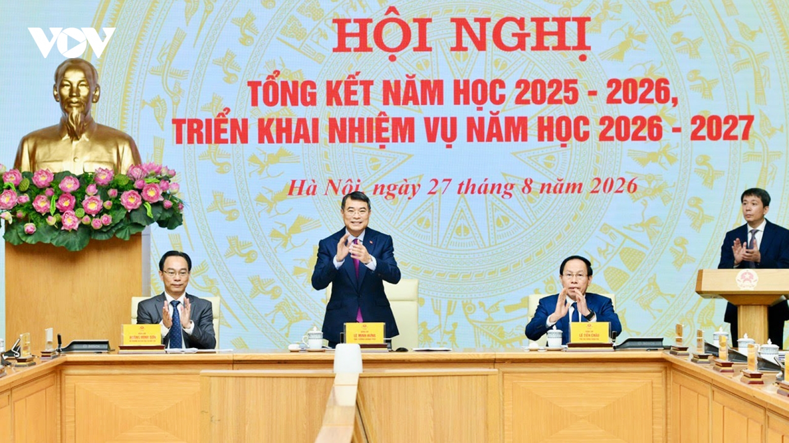 PM calls for tangible results as education reform enters new phase