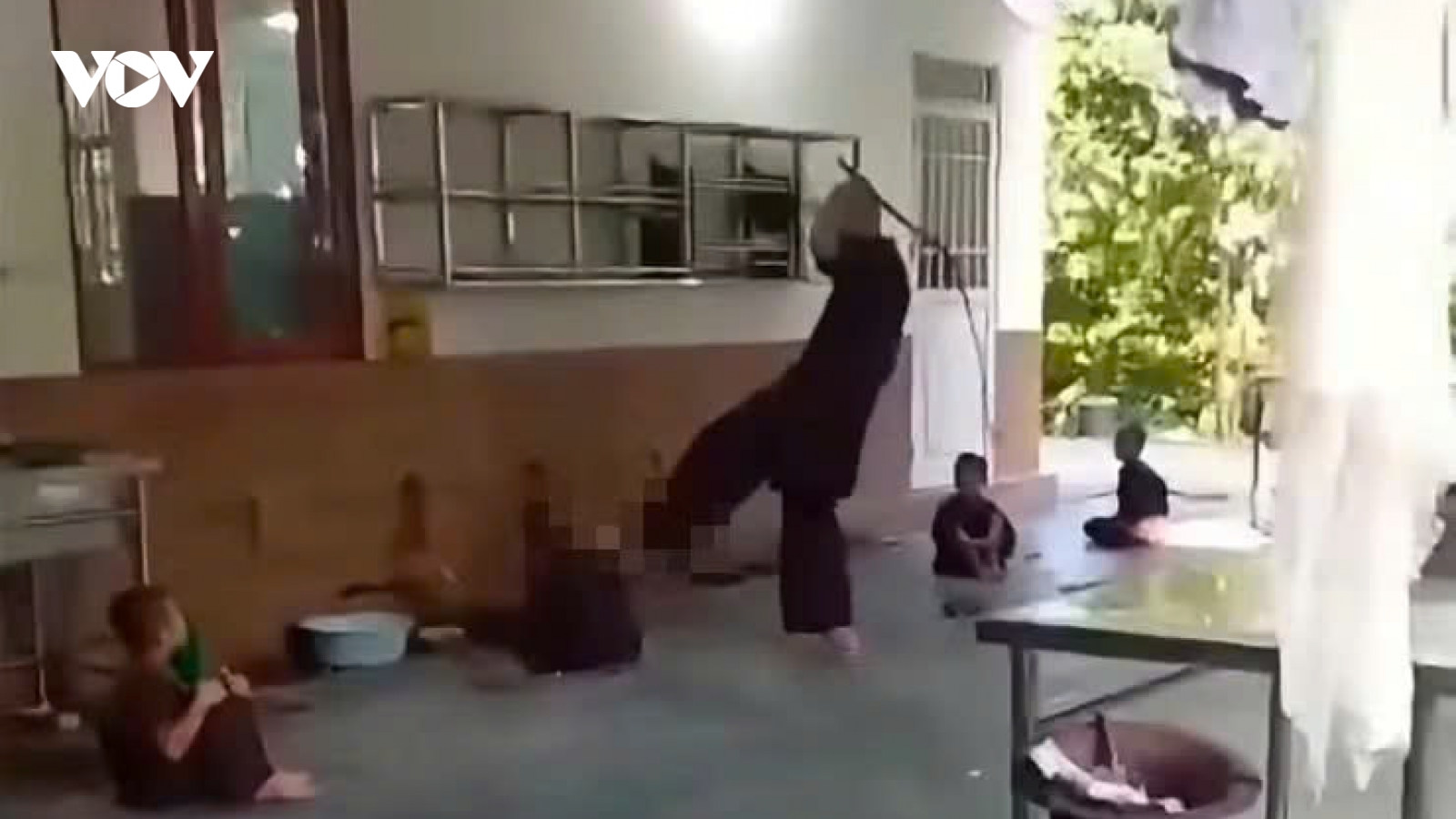 Người đánh bé trai tại chùa Bầu (Phú Thọ) được xác định là Phật tử làm công quả