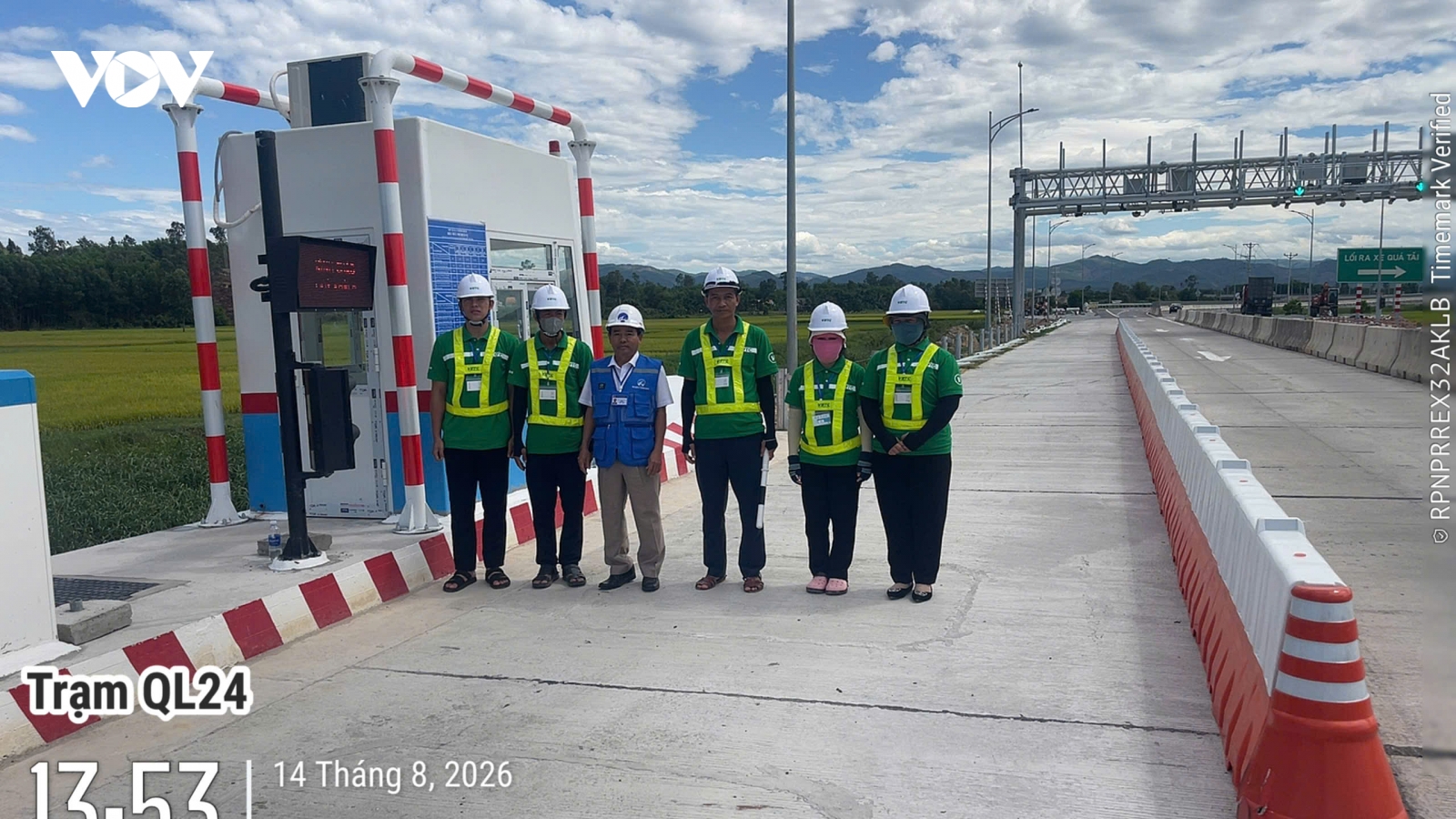 Ngày đầu thu phí cao tốc từ Quảng Ngãi đến Khánh Hòa, chưa ghi nhận sự cố nào