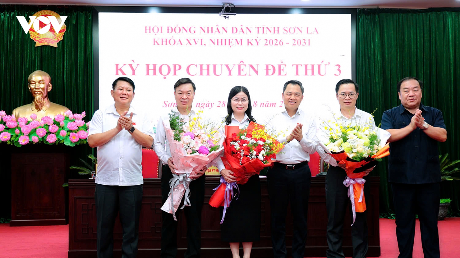 Sơn La quyết định công tác nhân sự, thông qua nhiều chính sách mới