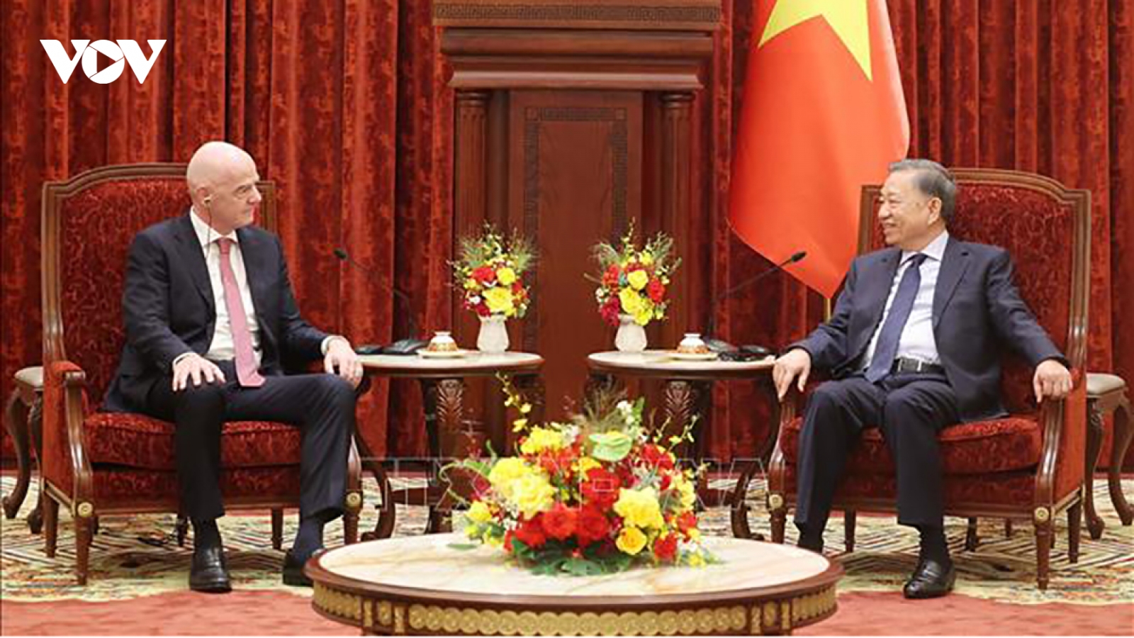 Tổng Bí thư, Chủ tịch nước Tô Lâm tiếp Chủ tịch FIFA Gianni Infantino