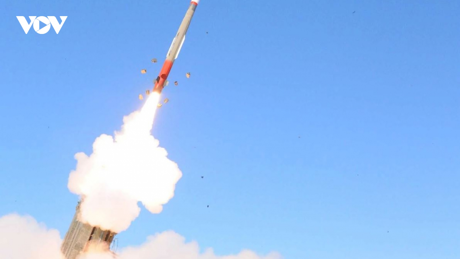 Ukraine tung quân bài giá rẻ FP-7x, “chia lửa” cho lá chắn Patriot