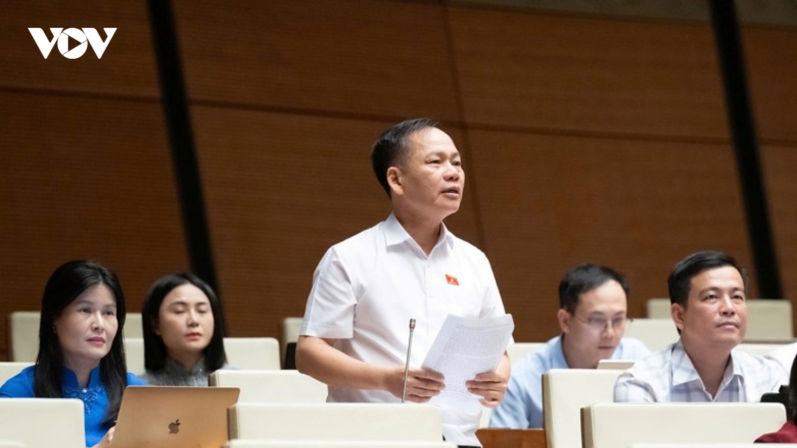 ĐBQH đề xuất cấm xuất cảnh với người lao động vi phạm hợp đồng ở nước ngoài