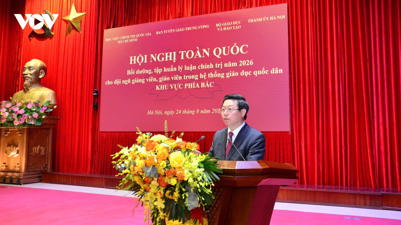 Bồi dưỡng lý luận chính trị cho trên 700 giảng viên, giáo viên khu vực phía Bắc
