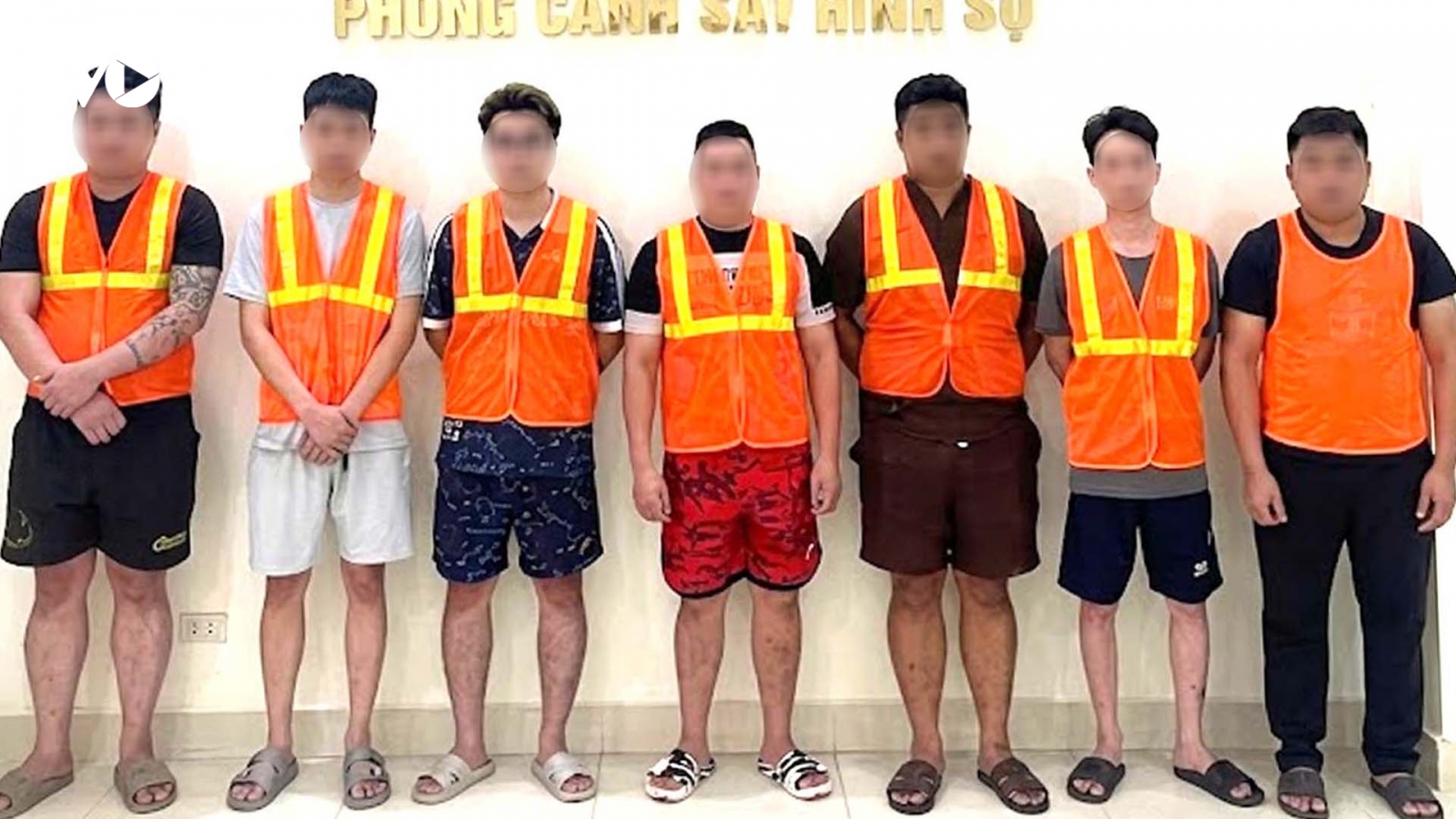 Triệt phá đường dây buôn bán khí cười, khởi tố 9 đối tượng