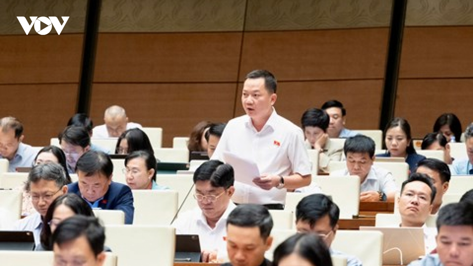 Kinh doanh kim cương cần được bổ sung vào ngành nghề kinh doanh có điều kiện