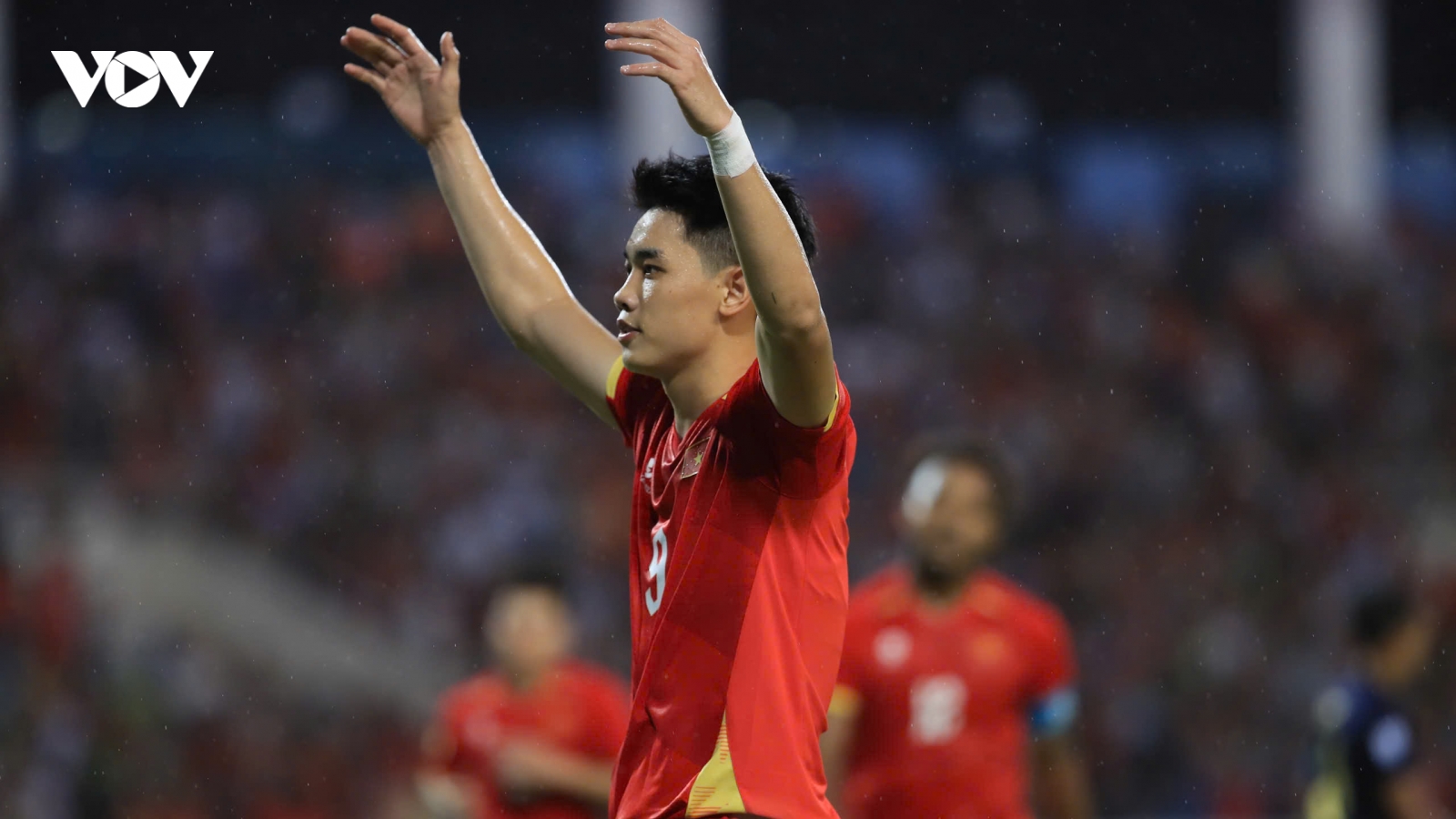 Đình Bắc và Xuân Son tỏa sáng, Việt Nam tiến vào bán kết ASEAN Cup 2026