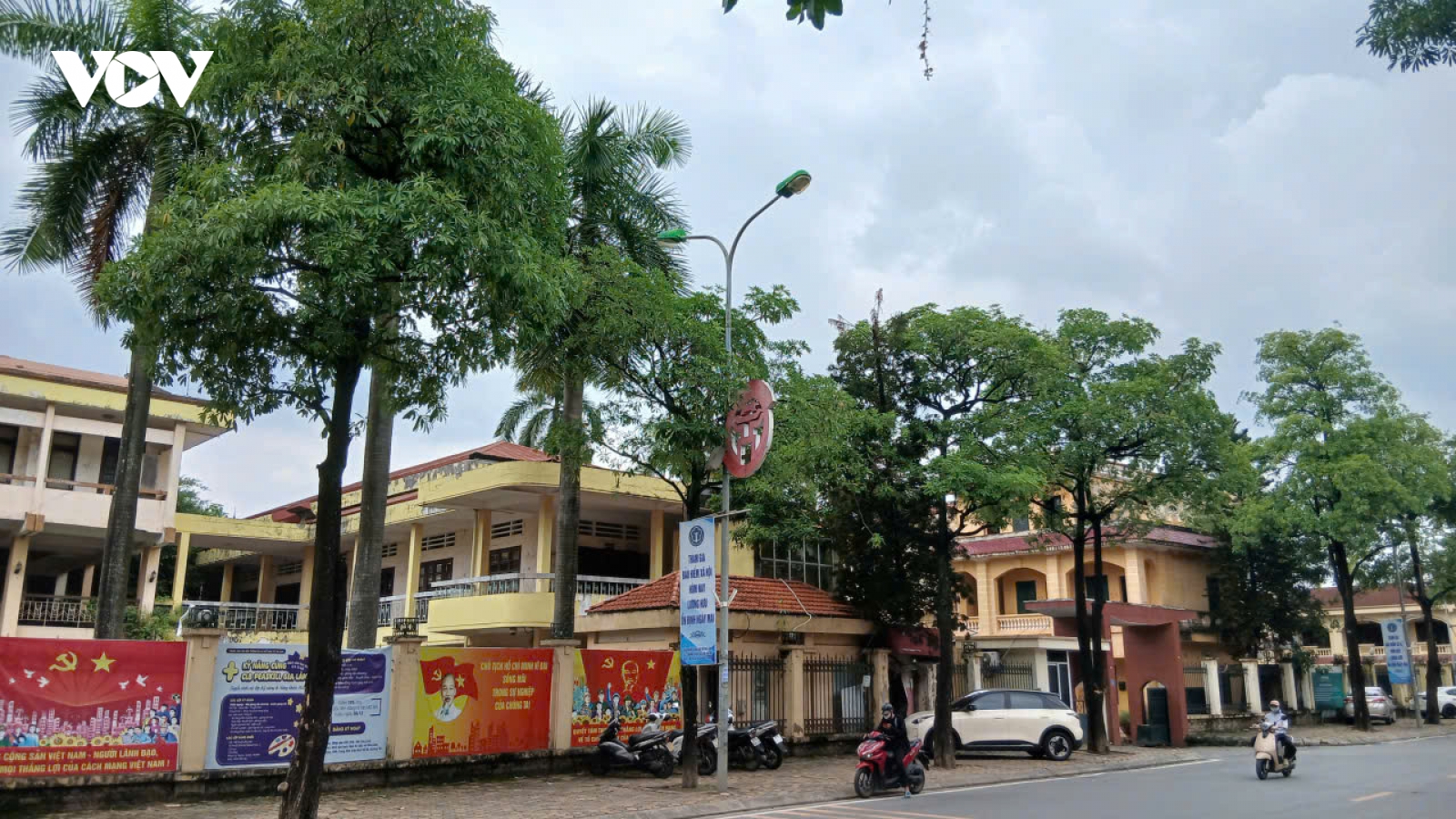 Trụ sở dôi dư ở Hà Nội: Không để lãng phí, cần sớm đưa vào sử dụng