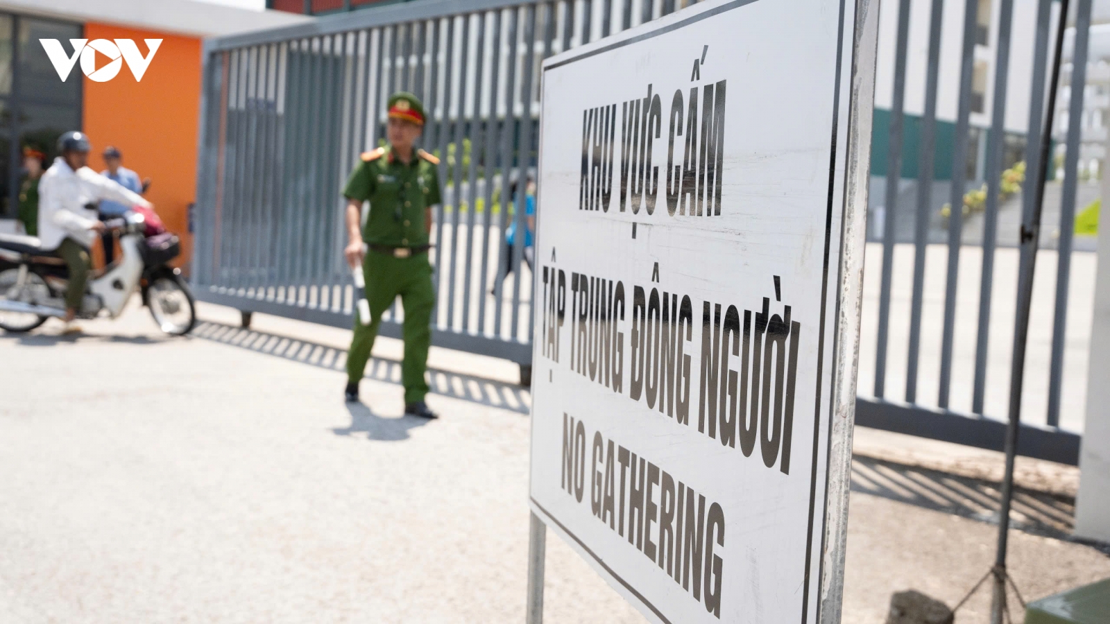 Vì sao 5 thí sinh Tuyên Quang vắng mặt ngày làm thủ tục thi lại?