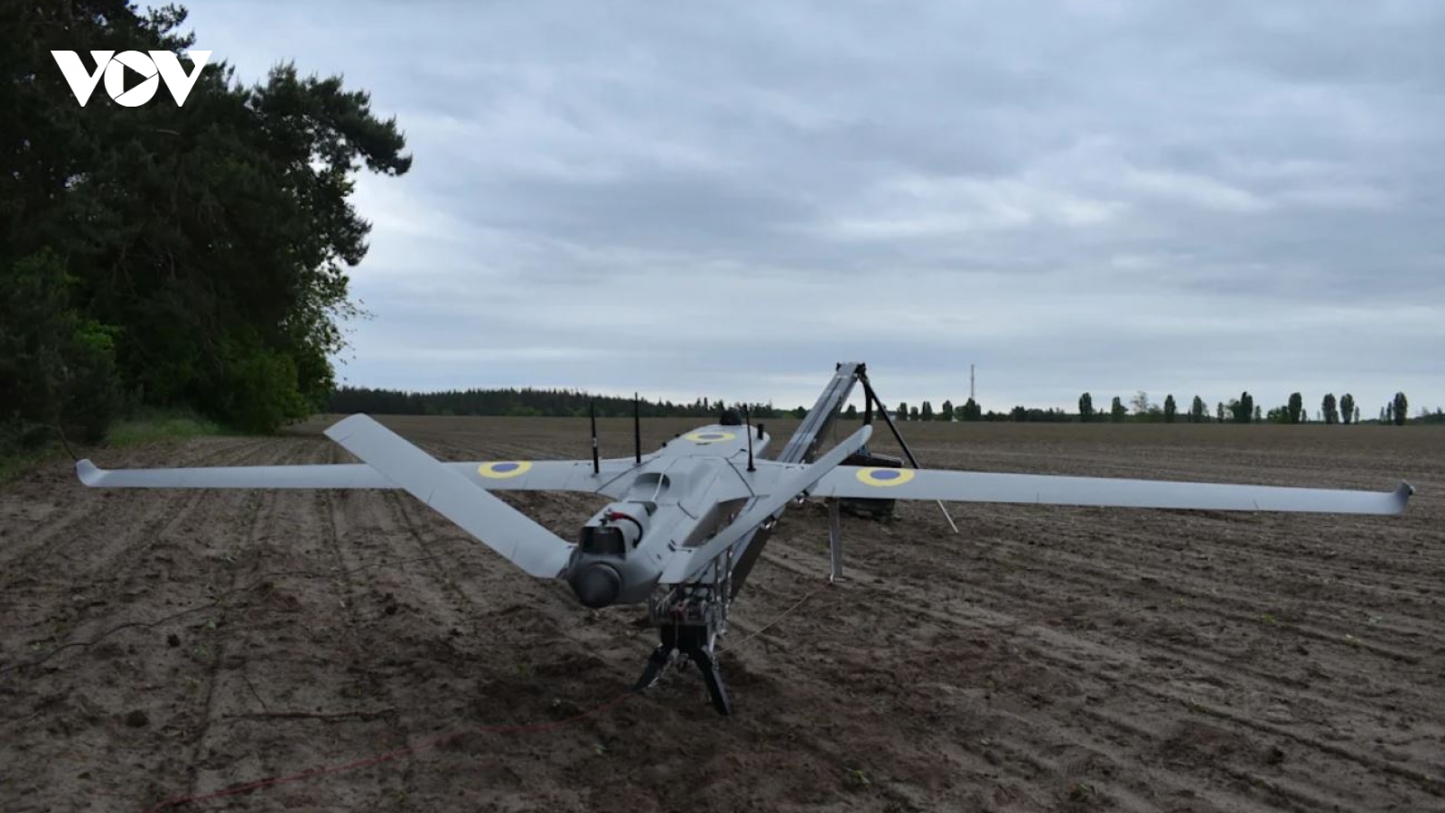 UAV phương Tây thử lửa ở Ukraine, Nga tung “khiên điện tử"