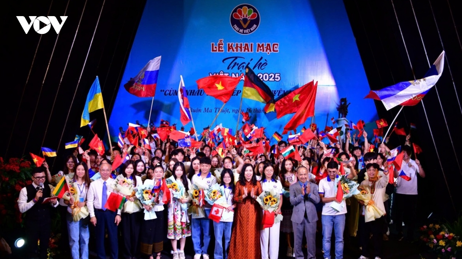 Bước chuyển tư duy về công tác người Việt ở nước ngoài
