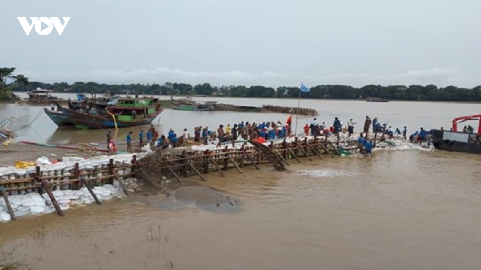 Myanmar vỡ đê sông, hàng chục nghìn người bị ảnh hưởng